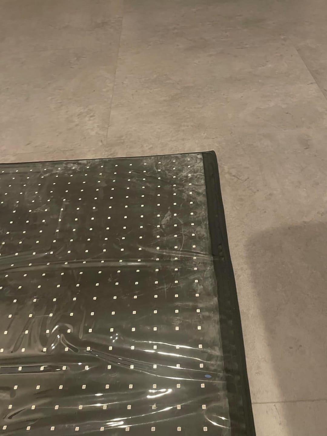 Customer photo review of Nicebeam Full Body Red Light Therapy Mat