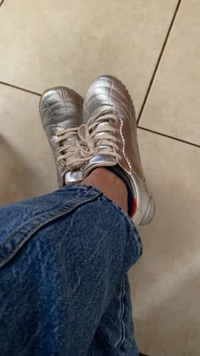 Customer photo review of Zapatilla A4. Arcade Plateada