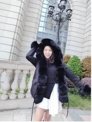 Customer photo review of Fox Fur Collar Coat With Removable Lining And Thickened Warmth For Winter Weather — Black | KIMLUD