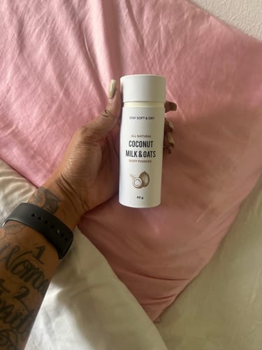Customer photo review of Talc-Free Coconut Milk & Oats Body Powder