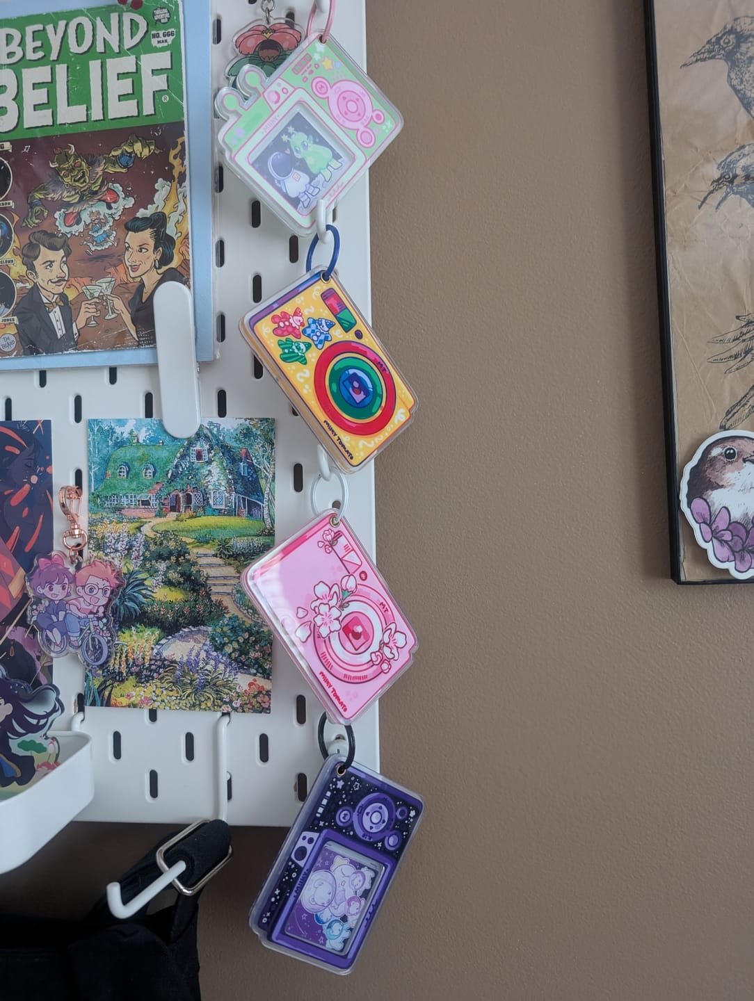 Customer photo review of Cherry Blossom Camera Keychain Picture Frame