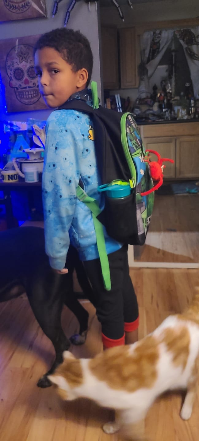 Customer photo review of SKETCH Eyeder Plush Keychain