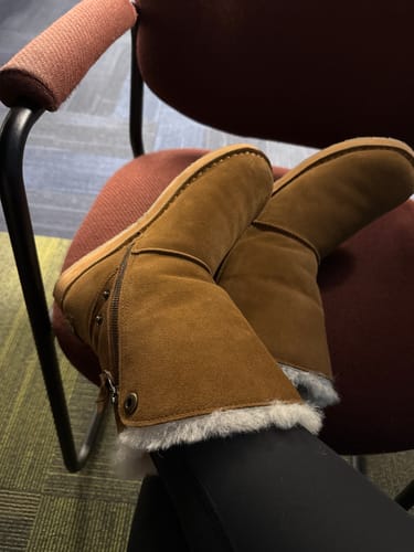 Customer photo review of Women's Trixie Sheepskin Boot