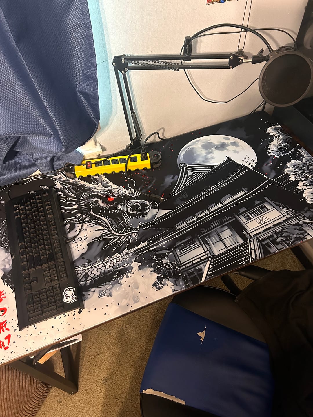 Customer photo review of Dragon Mousepad