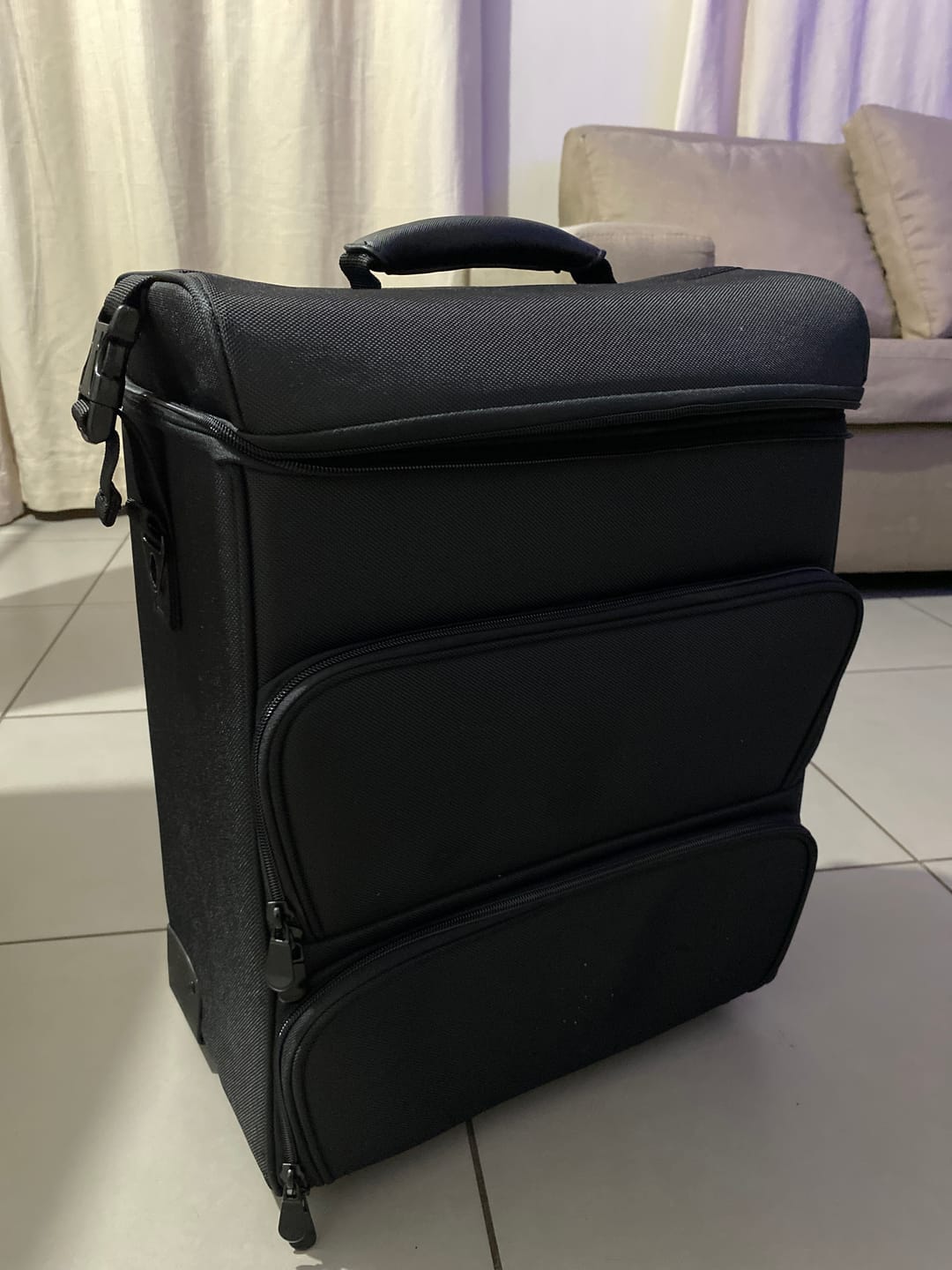 Customer photo review of Maleta para Manicure o Estética