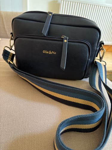 Linda R. review of Doyle Crossbody - Navy image 1 out of 1