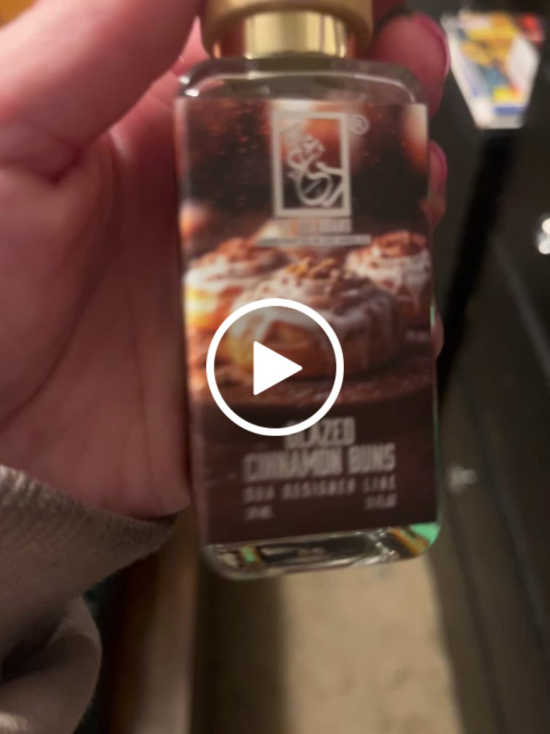 Customer video review of Glazed Cinnamon Buns
