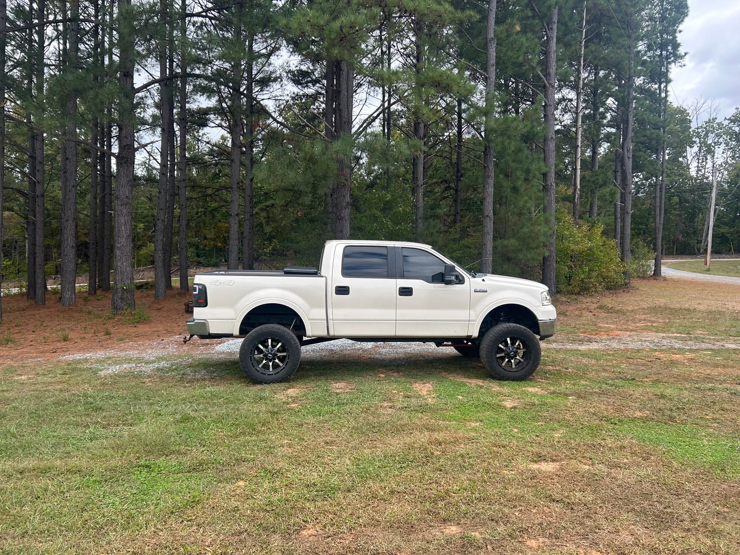 Customer photo review of 2004-2022 Ford F-150 4, 6, 8 Inch Lift Blocks