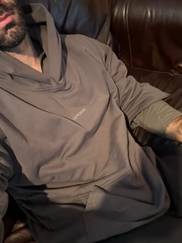 Customer photo review of Megàlo 3/5 Sleeve Hoodie