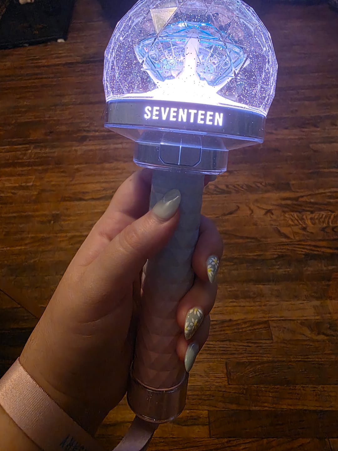 Customer photo review of SEVENTEEN - OFFICIAL LIGHT STICK VER.3 10TH ANNIV.
