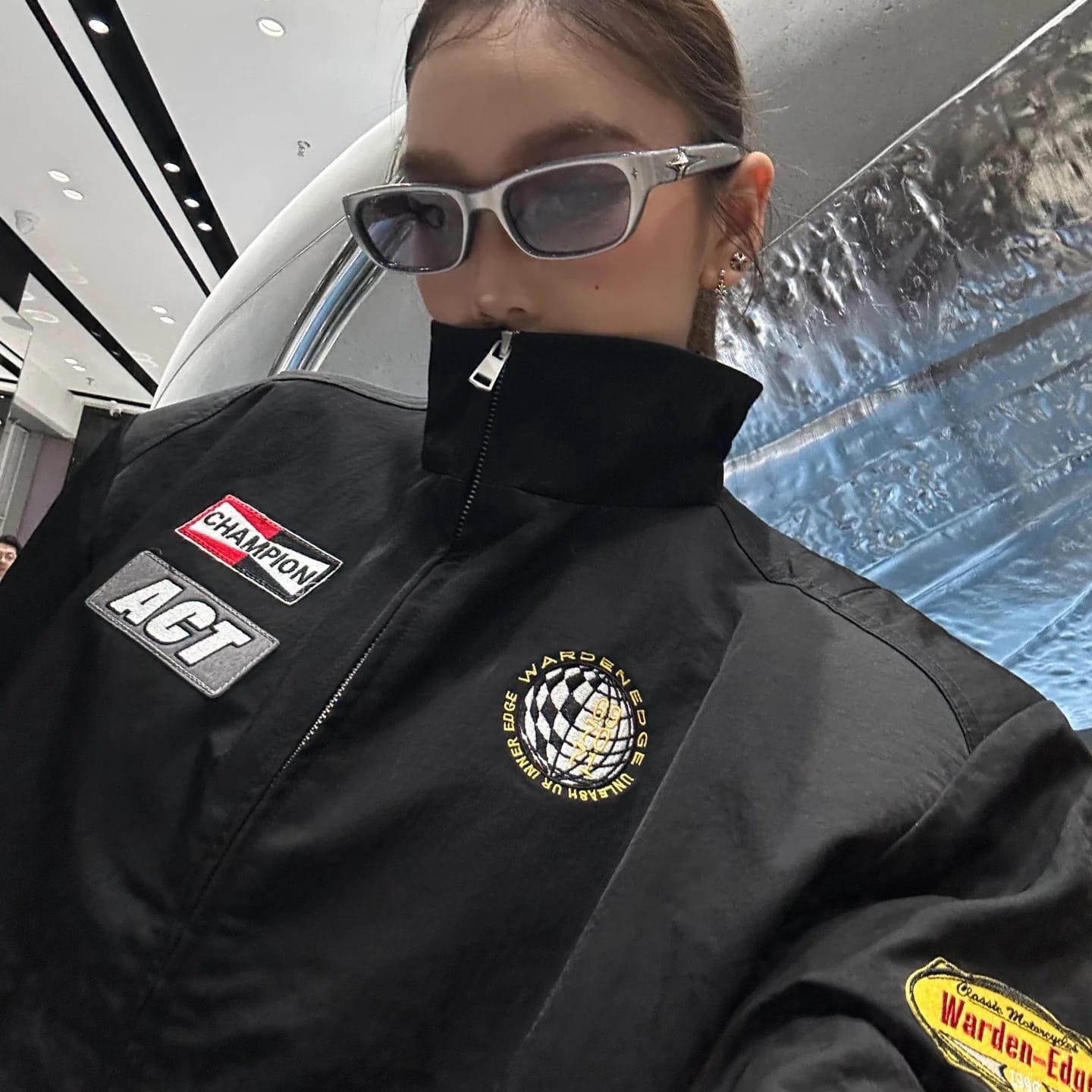 Customer photo review of WARDEN EDGE Racing Patch Zip Jacket with Elastic Cuffs & Retro Embroidery