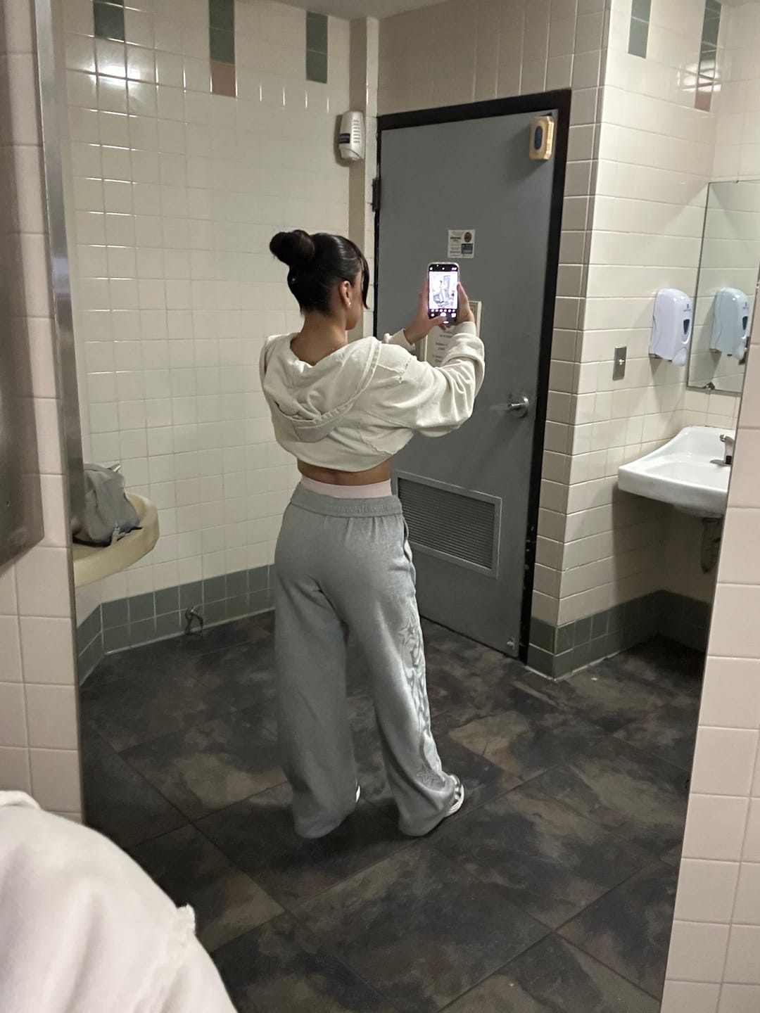 Customer photo review of W281 Flashback Joggers