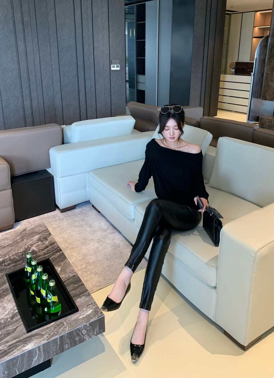 Customer photo review of IAMXIAA Off Shoulder Knit Top Long Sleeve Pullover
