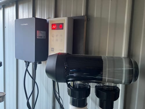Customer photo review of Madimack InverCHLOR 30 Intelligent 30 g/hr Salt and Mineral Chlorinator