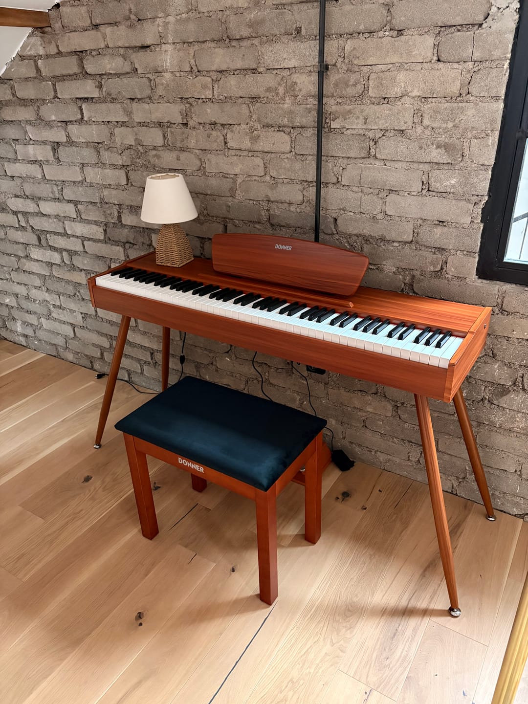 Customer photo review of Donner DDP-80 Motif de Bois Piano Numérique
