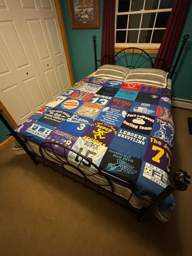 Customer photo review of Premium T Shirt Quilt