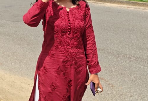 Customer photo review of Aayat Maroon Rose Cotton Kurta