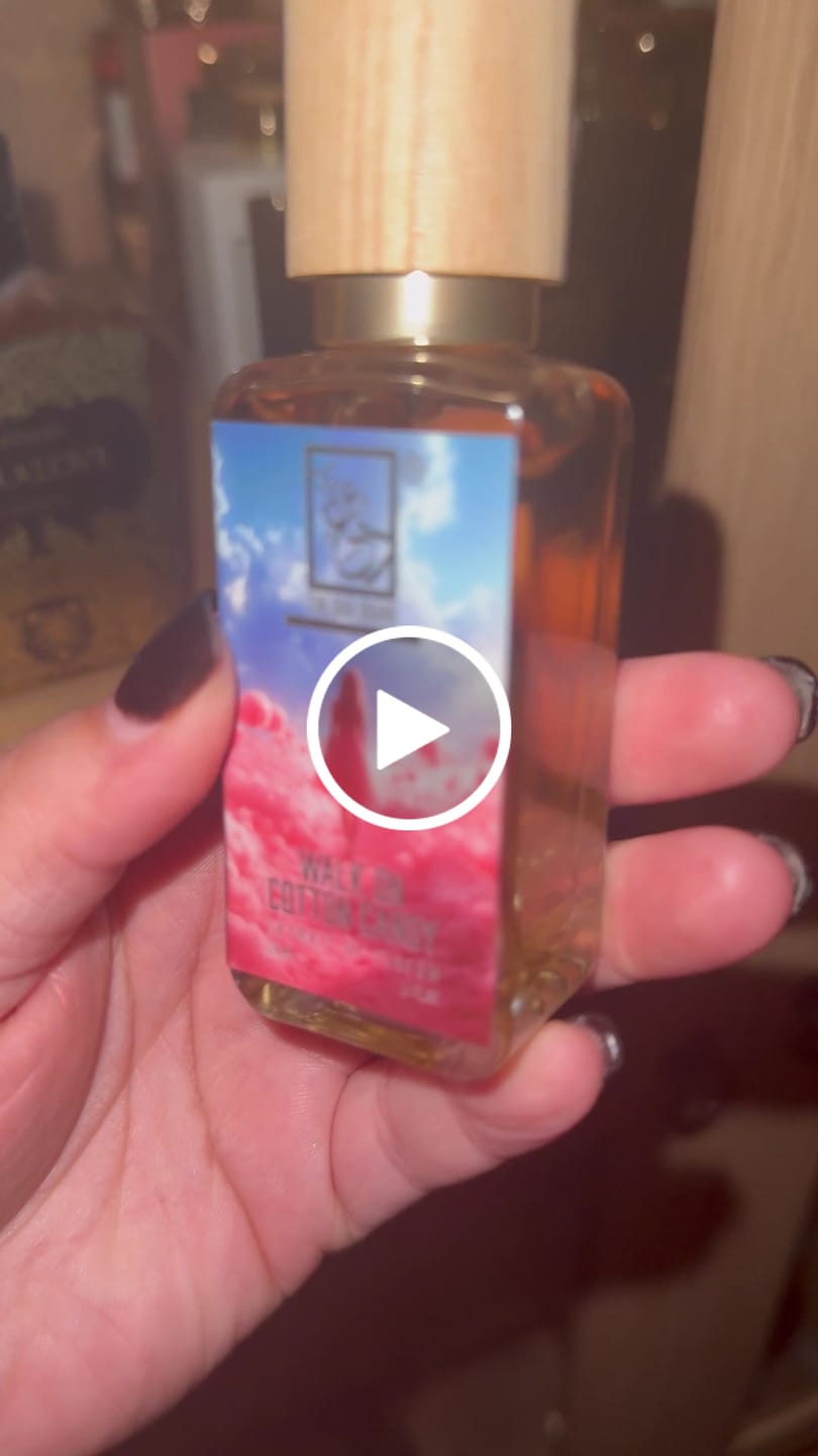 Customer video review of Walk On Cotton Candy