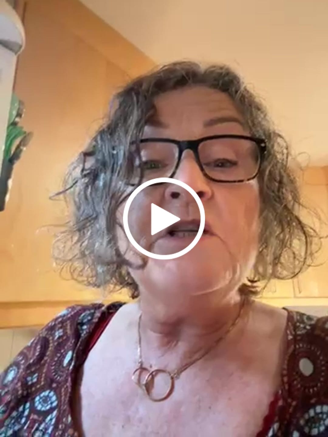 Customer video review of Komplett Multi® 50+