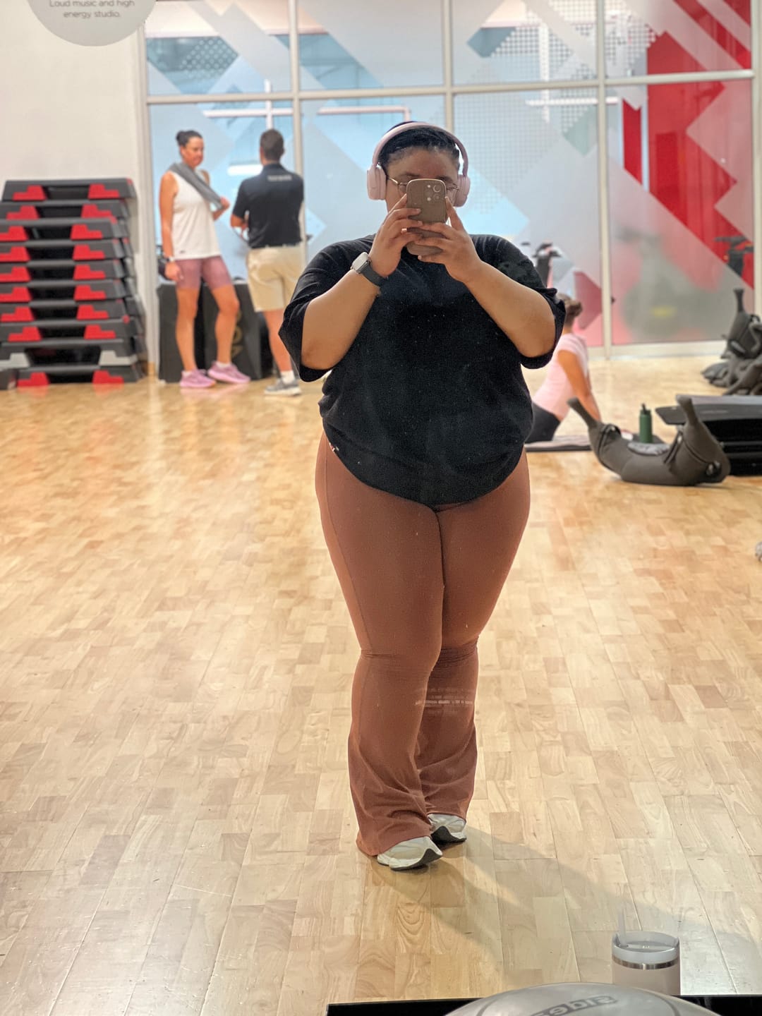 Customer photo review of High-Waist Kick Flare Leggings
