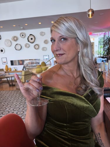 Customer photo review of 1960s Off Shoulder Velvet Bodycon Dress