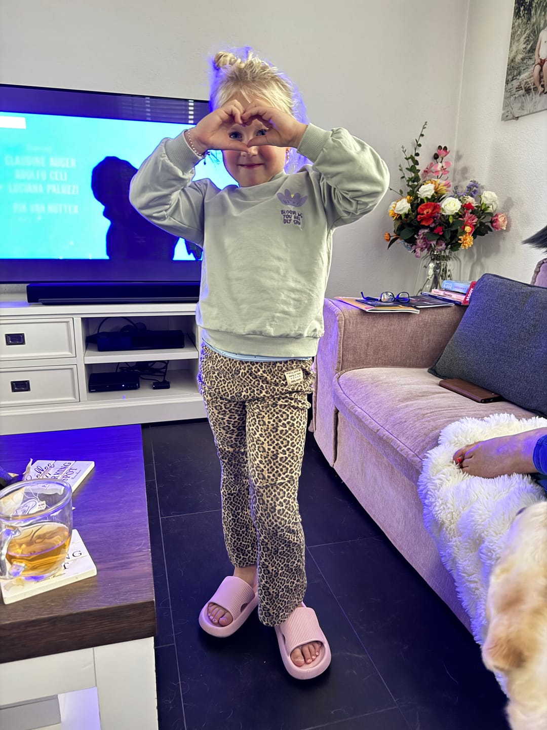 Customer photo review of HappyFlops Kids