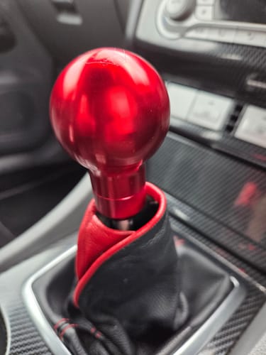 Customer photo review of Momo Aluminum Gear Shift Knob