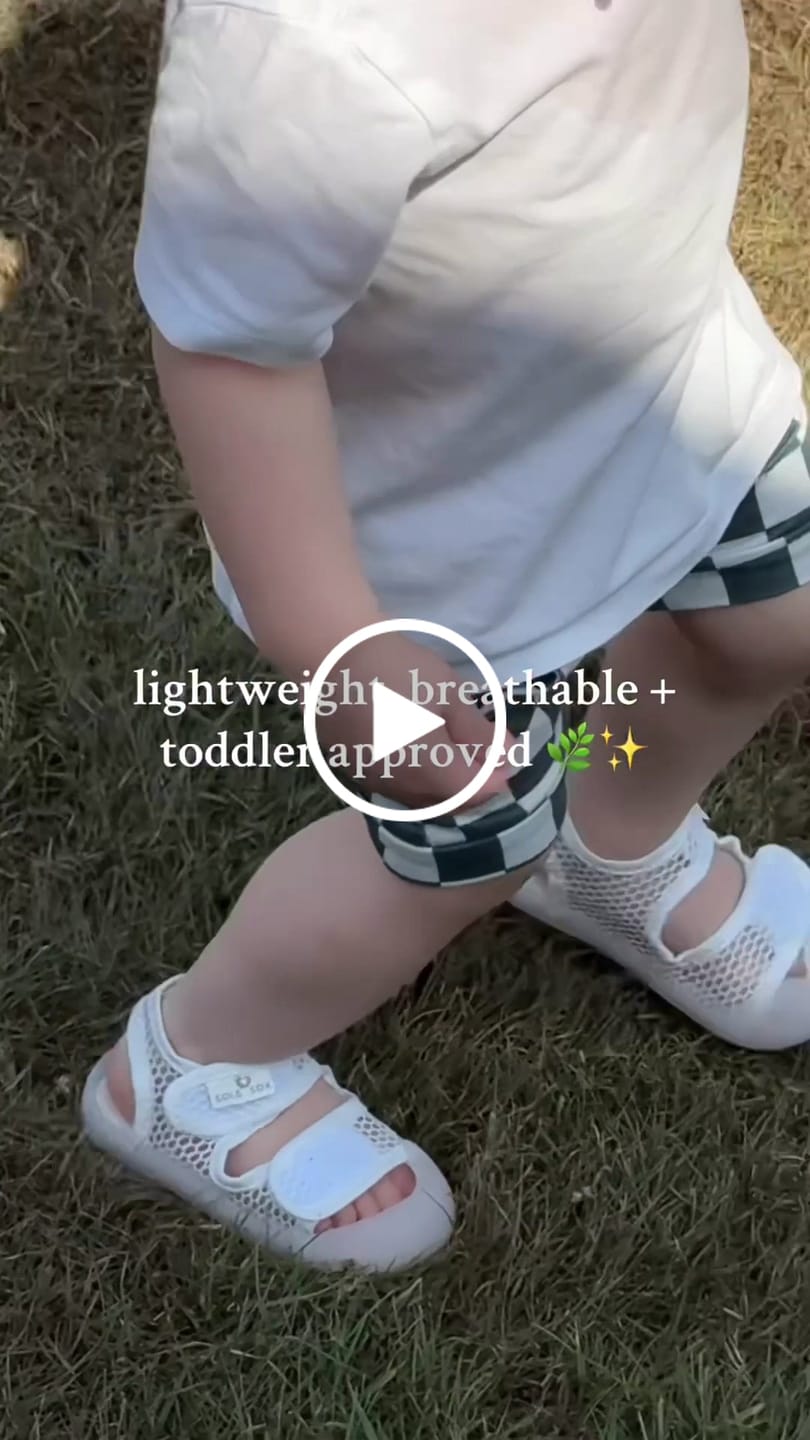 Customer video review of White Mesh Sandals