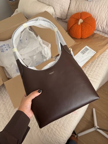 Customer photo review of Brooklyn Shoulder Bag 28 (Brass/Maple)