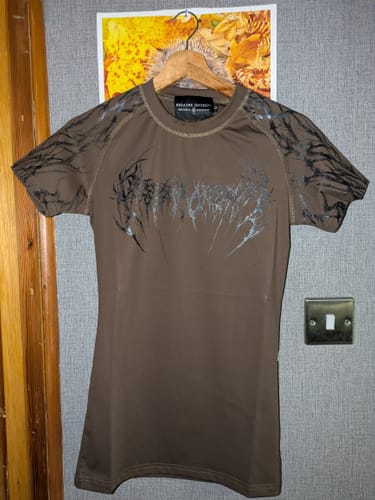 Customer photo review of Void Tech™ Soul Decay shortsleeve Compression [BROWN]