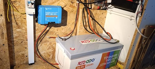 Customer photo review of Redodo 24V 200Ah Batterie LiFePO4 | batterie lithium solaire 5,12kWh & 5,12kW
