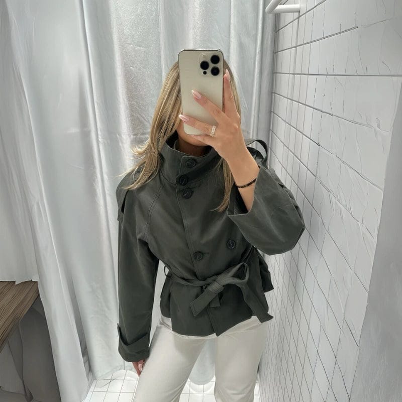 Customer photo review of trench
