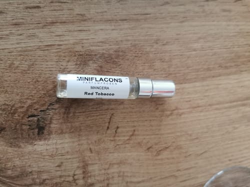 Customer photo review of Red Tobacco