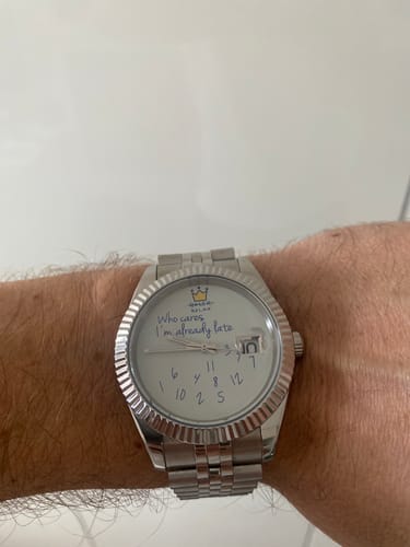 Customer photo review of EONDATE MAXI CLASSIC WATCH