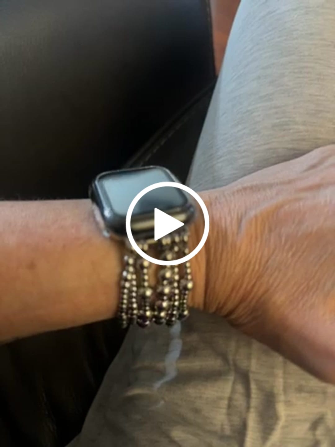 Customer video review of Platinum Demure Stretch Apple Watch Strap