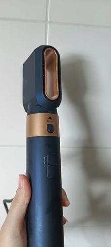 Customer photo review of 5 in 1 Hairstyler  Locken, Glätten & Trocknen mit Coanda Effekt