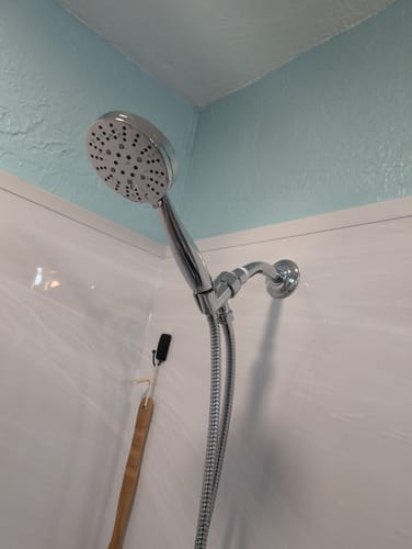 Customer photo review of 3-Spray Handheld Shower Head Set