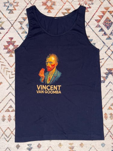 Customer photo review of Vincent van Gogh Cornicello Hand Gesture Unisex Jersey Tank