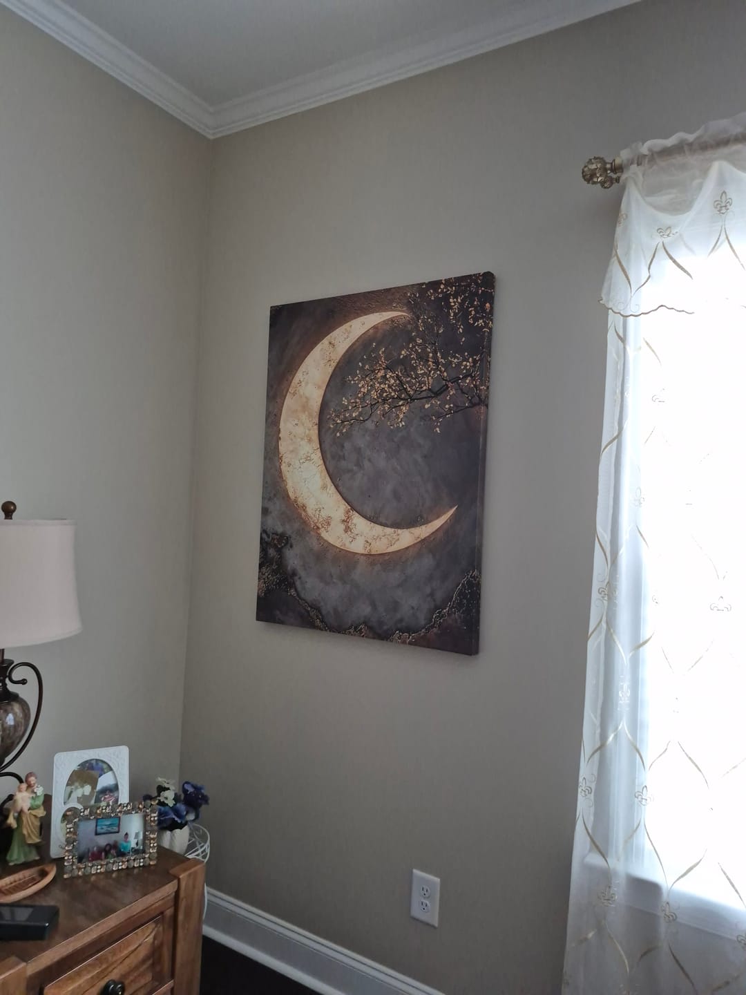 Customer photo review of Moon Blossoms v7 Wall Art – Crescent Moon with Golden Blossoms for Bedroom & Living Room Décor
