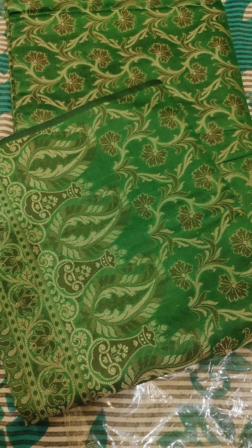 Customer photo review of Green Surahi Jaal Cotton Silk Banarasi Suit