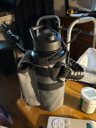 Customer photo review of 32oz Compact Battle Bottles