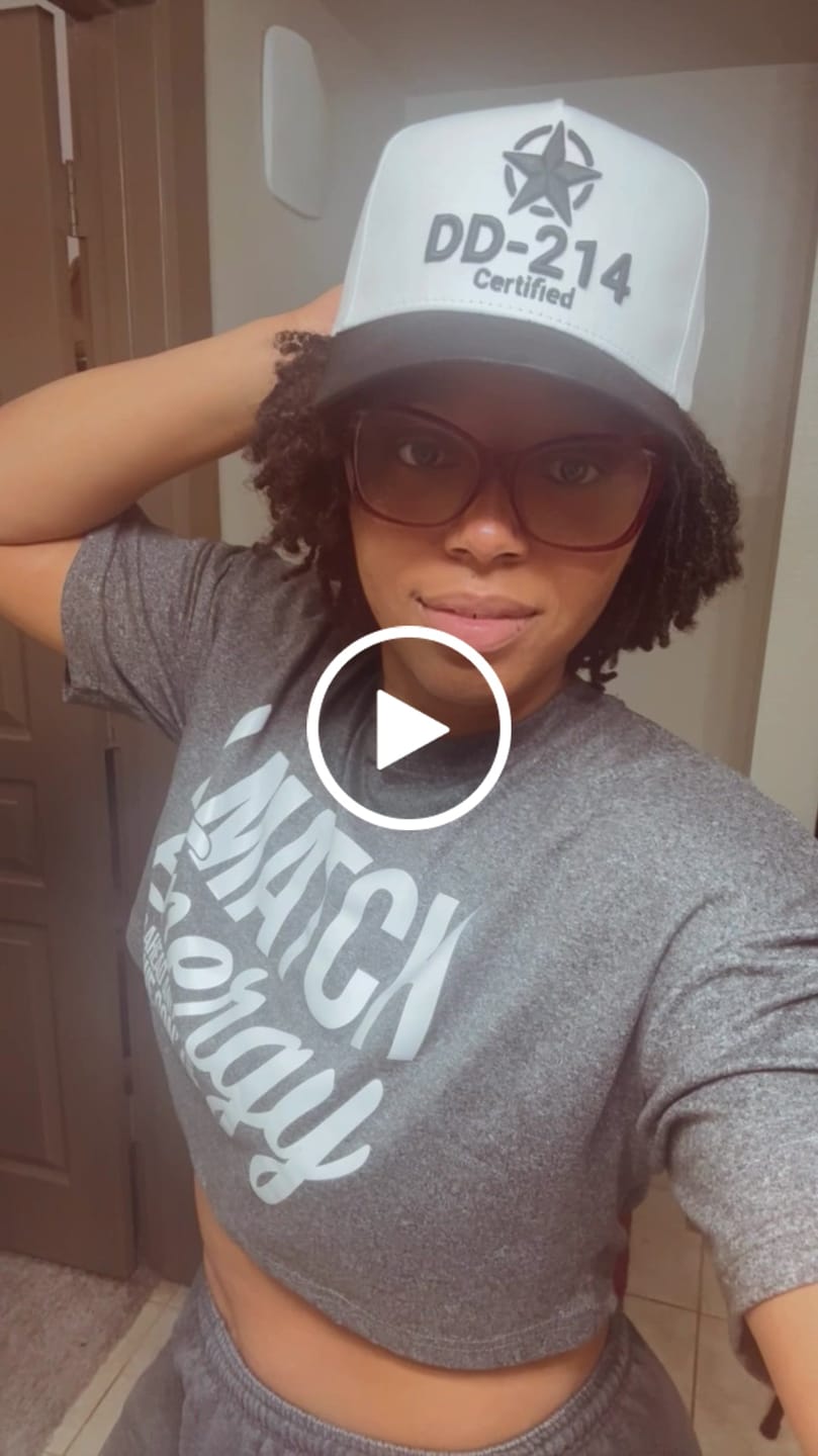 Customer video review of Veterans Honor Snapback - (White & Black)