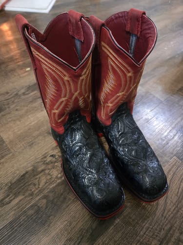 Customer photo review of TBR Black Hand-Tooled Leather Boots With 3D Lightweight Sole - Composite Toe