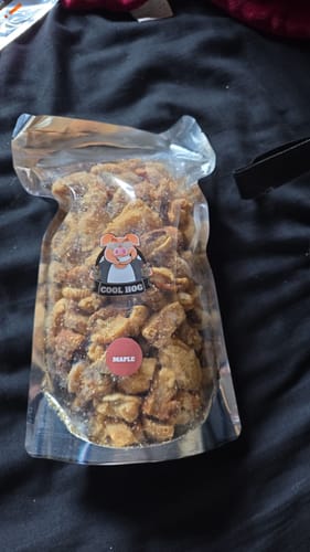Customer photo review of Maple Flavour Pork Scratching Resealable Bag