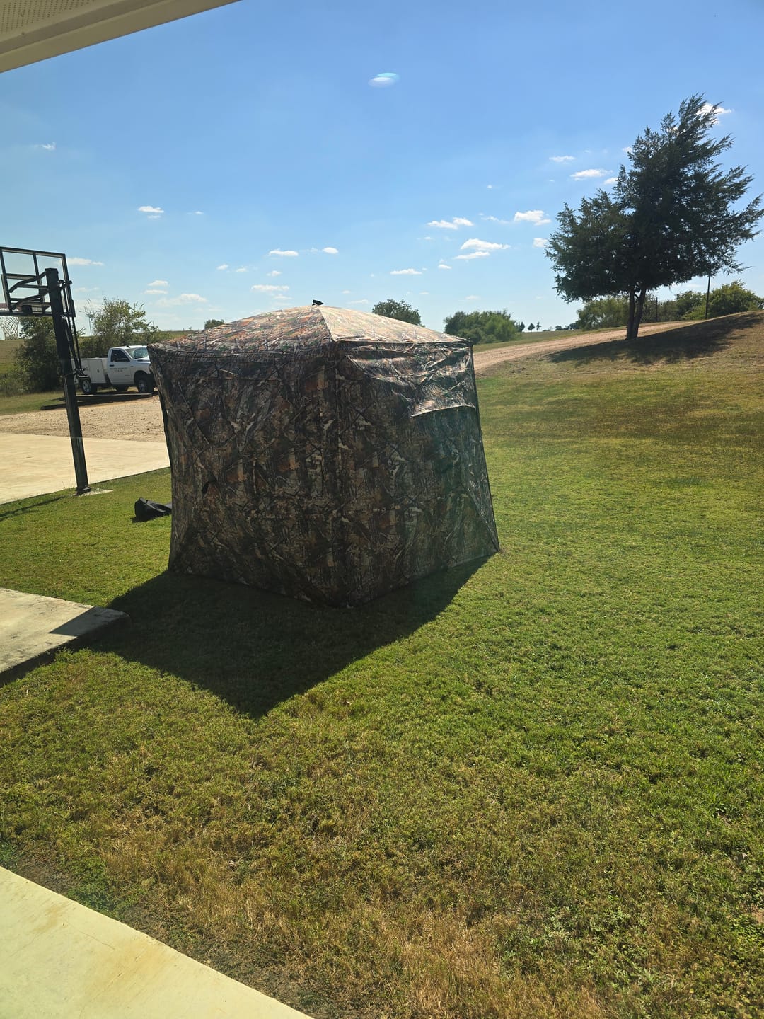 Customer photo review of Vis360 3-4 Person See Through Silent 4 Full Panels Deer Hunting Blind