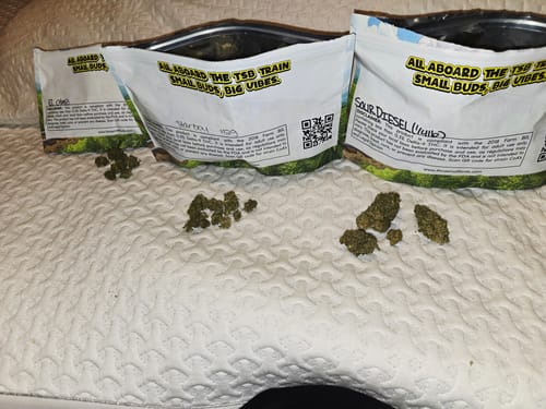 Customer photo review of Cheap THCA Smalls Quarter Pound