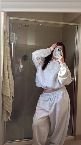 Customer photo review of ' GREY TRACKY' V2 HOODIE