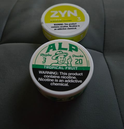 Customer photo review of Tropical Fruit Nicotine Pouches