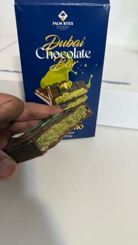 Customer photo review of Pistachio Dubai Chocolate Bar