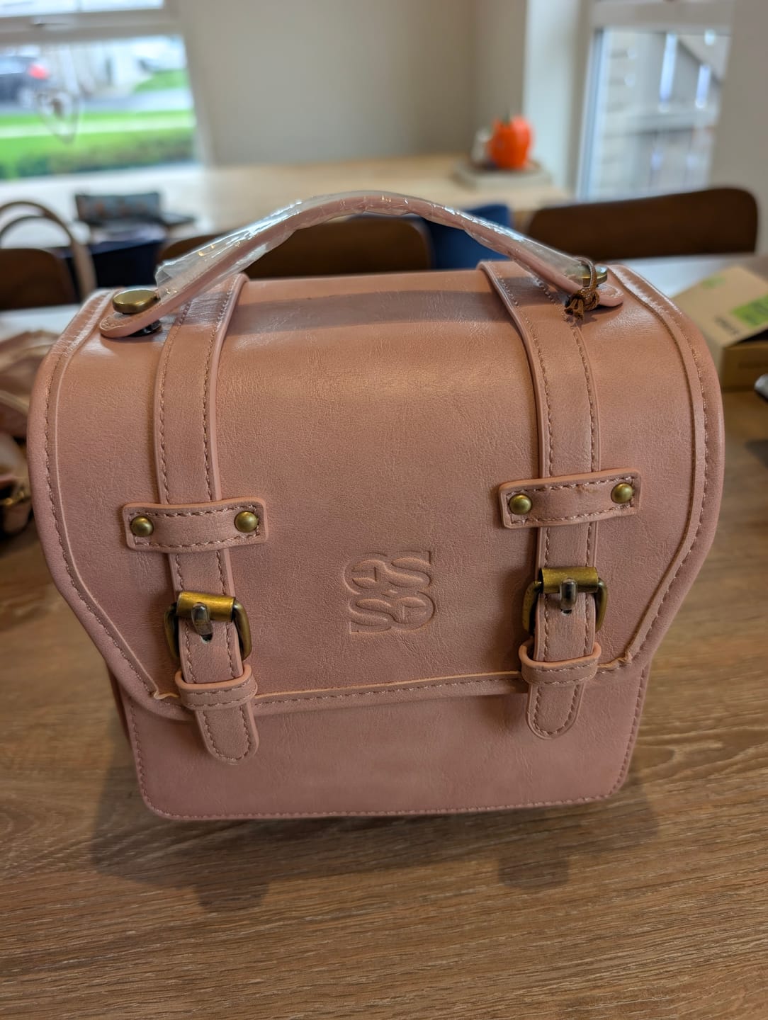 Customer photo review of Clara Vintage Shoulder Camera Bag